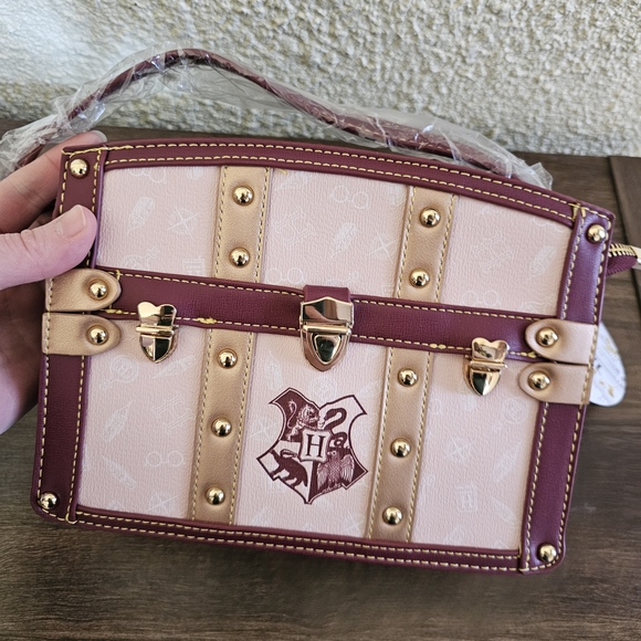 Harry Potter Danielle Nicole NWT Crossbody Bag Platform 9 3/4 NEW - Picture 15 of 16
